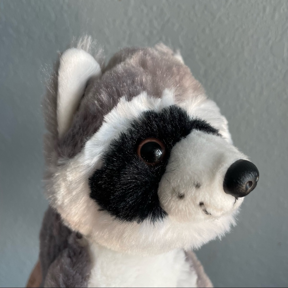 Conservation critters raccoon like NWT 13” with tail